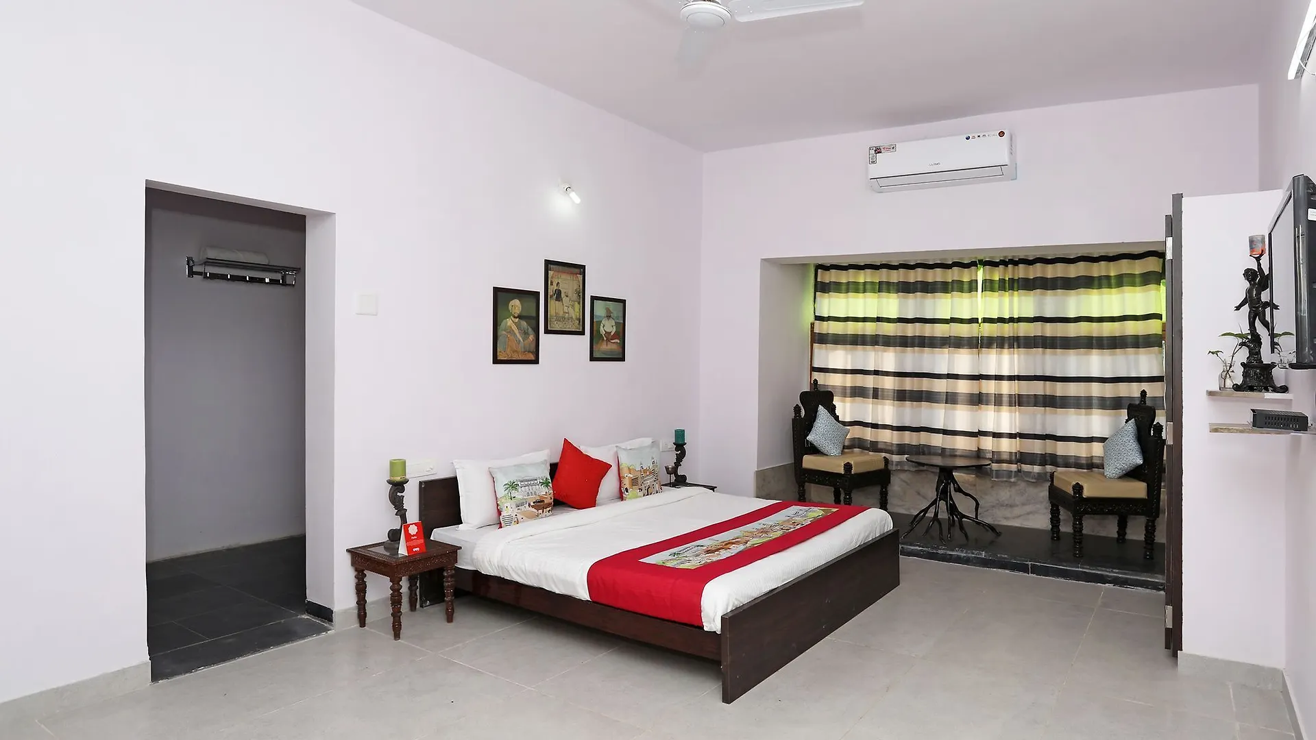 Hotel Oyo Home 10298 Near Sukhadia Circle Udaipur