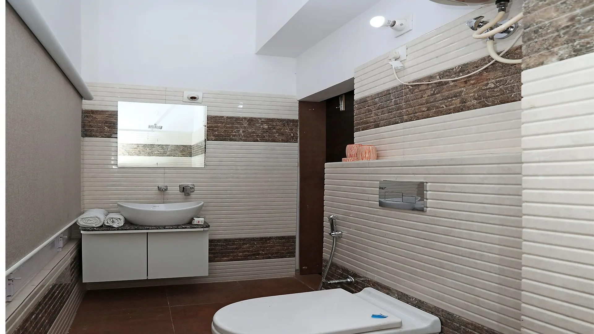 Hotel Oyo Home 10298 Near Sukhadia Circle Udaipur