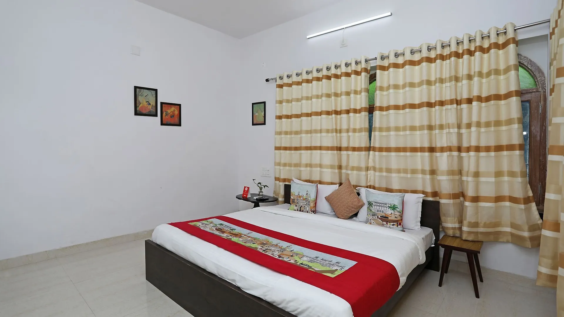 Oyo Home 10298 Near Sukhadia Circle Udaipur 2*,